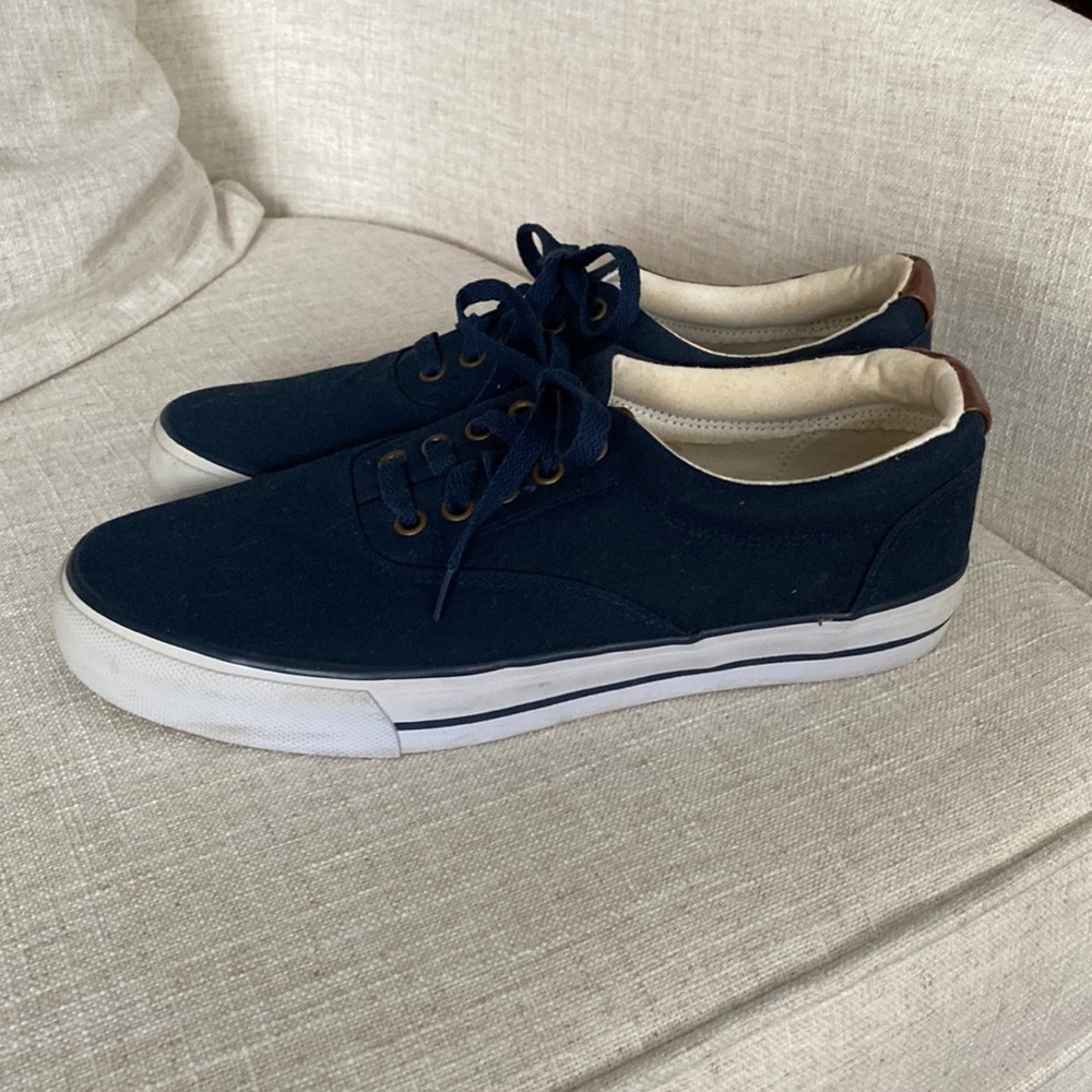 American Eagle shoes, size 9.5